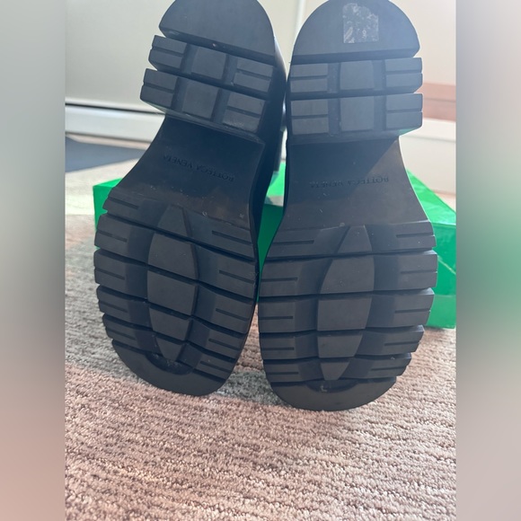 Bottega Veneta Lug Boot - Picture 3 of 7